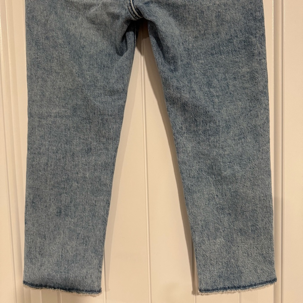 GAP Kids Girlfriend Style Distressed Blue Jeans - Great Condition - Size 7 - Picture 6 of 10